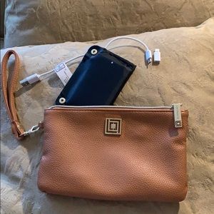 Charging wristlet